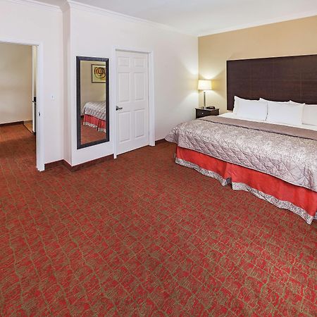 La Quinta By Wyndham Columbus Tx Hotel Eksteriør billede